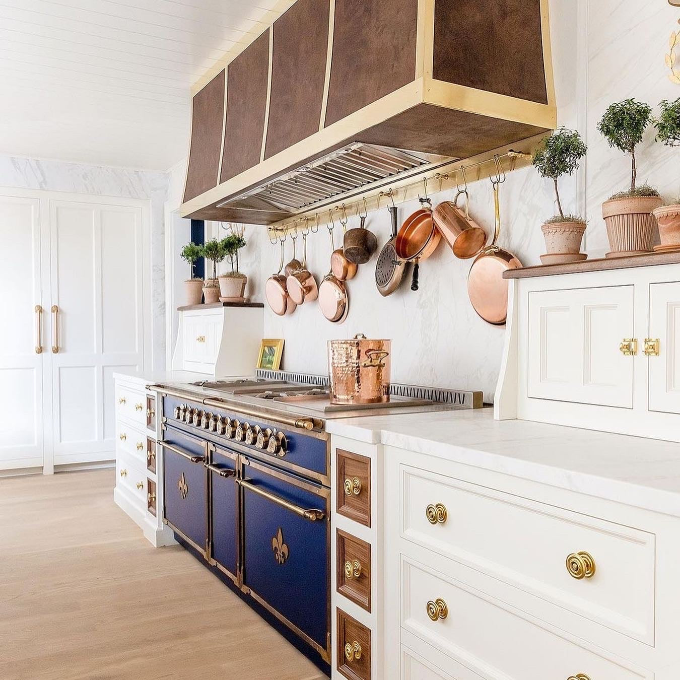 How to Maintain Your L'Atelier Paris High-End French Range: Tips and Best Practices