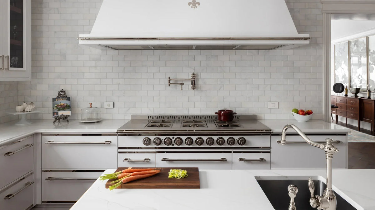 Custom Kitchen Ranges: Perfecting Your Restaurant's Culinary Canvas