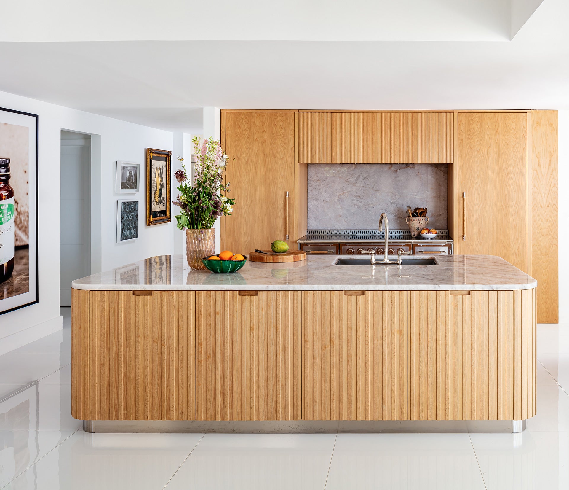 Wooden Kitchen Cabinets, Wooden Base Cabinet under a Marble Countertop