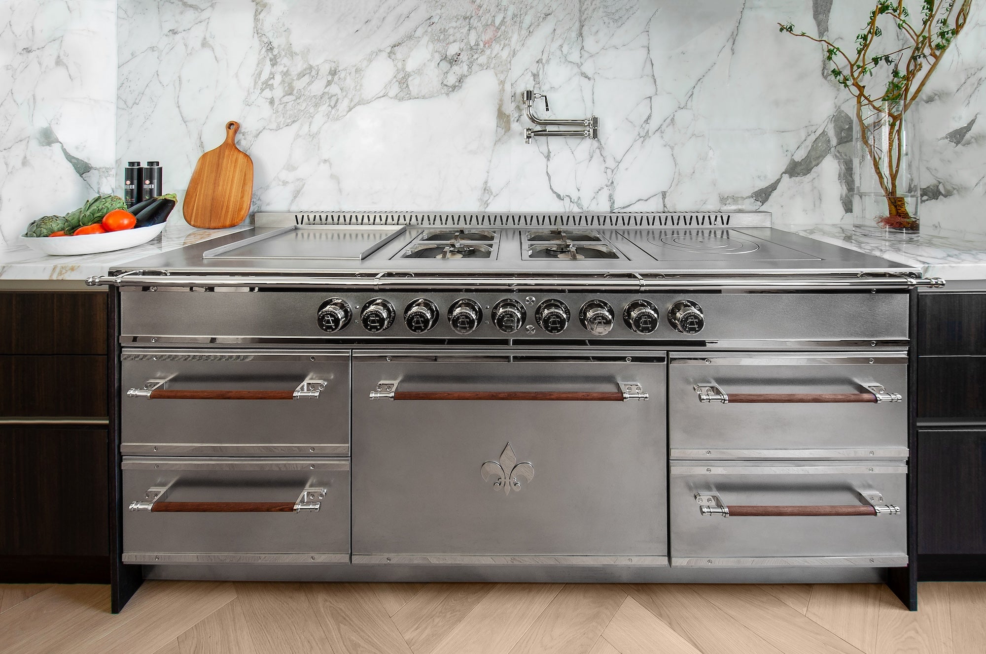 Begin With a Range Conceived for Your Kitchen