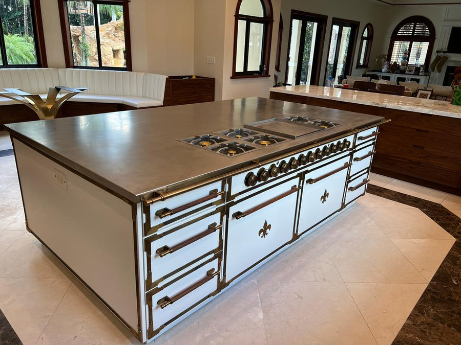 White French Kitchen Range With Copper Handles and Burners